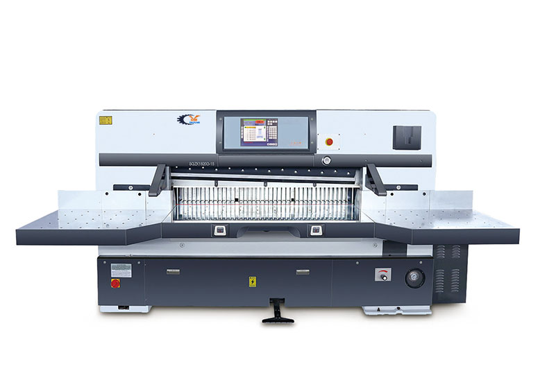 SQZK2200D-19觸摸屏雙蝸輪切紙機(jī).jpg